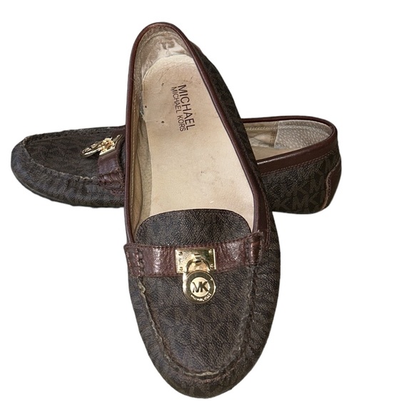 Michael Kors Hamilton Brown MK Logo Gold Padlock Loafers - 9 - Picture 3 of 16